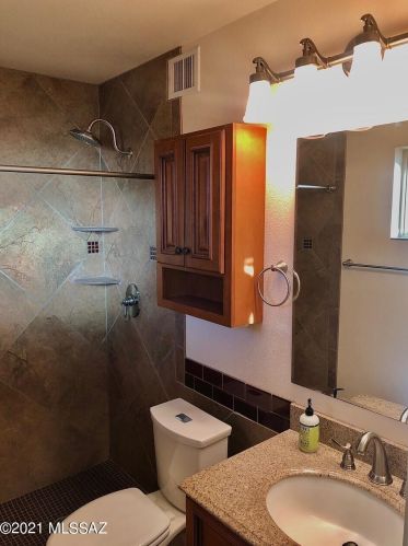 4824 Red Wolf Dr, Tucson AZ 85742-8968 exterior