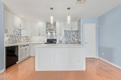 16402 40 Pl, Phoenix AZ 85050-8973 exterior