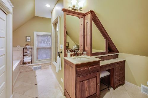 3852 Seeley Ave, Chicago IL 60659-4324 exterior