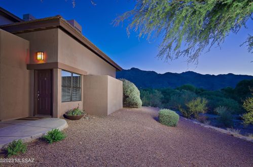 5800 Kolb Rd, Tucson AZ  14276-0908 exterior