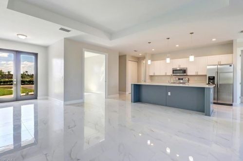 2692 54 Ave, Naples FL 34120-1481 exterior