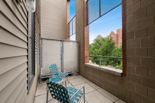 4114 Lincoln Ave, Chicago IL  60618-3091 exterior