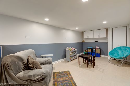 4951 Medill Ave, Chicago IL 60647-2424 exterior