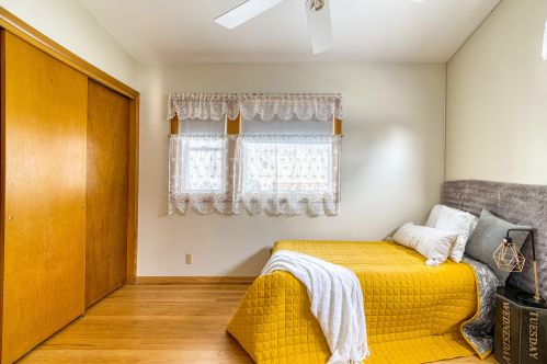 10900 Hampton Ave, Milwaukee WI 53225-3839 exterior