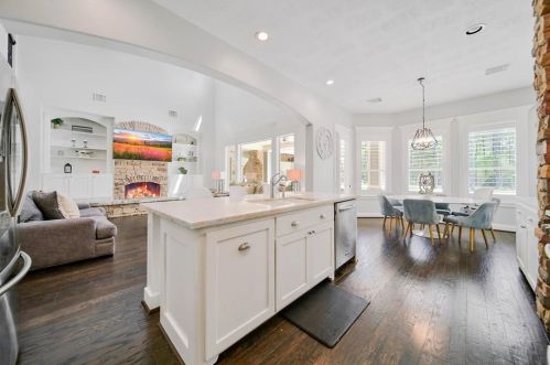 3315 Spg Br Rd, Montgomery TX 77316-2503 exterior