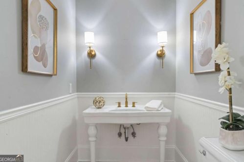 700 Brookwoods Trce, Atlanta GA 30342-2473 exterior