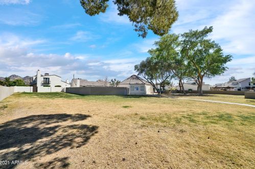 1110 Belmont Ave, Phoenix AZ 85051-6765 exterior