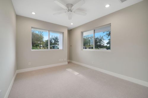 3997 5 Ave, Boca Raton FL 33432-6073 exterior