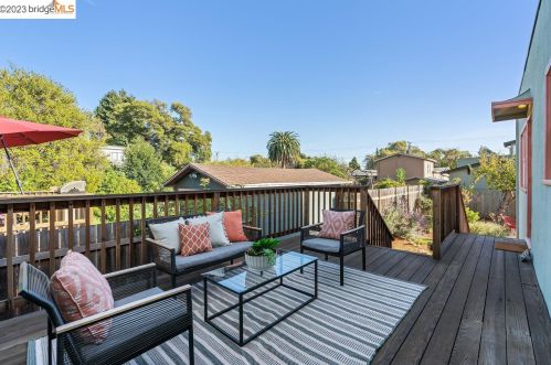 1514 Blake St, Berkeley CA 94703-1805 exterior