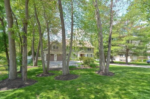 19 Bernard St, Newton, MA 02461-1903