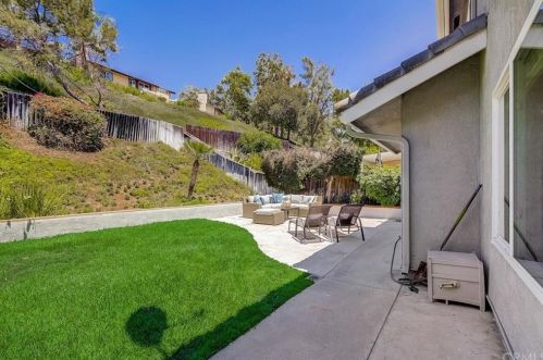 1052 Grand Cyn, Brea CA 92821-2623 exterior