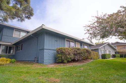 4410 Diamond St, Capitola, CA 95010-3054