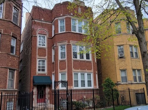 7414 Chappel Ave, Chicago, IL 60649-3620