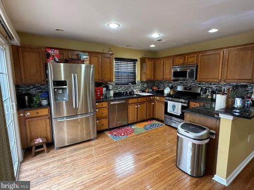 196 Fountayne Ln, Trenton NJ  08648-2673 exterior