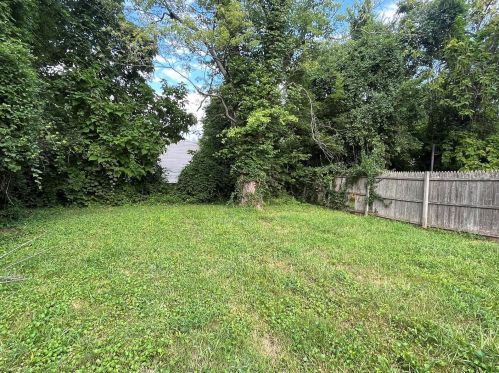 317 Dade Ave, Saint Louis MO 63135-2527 exterior