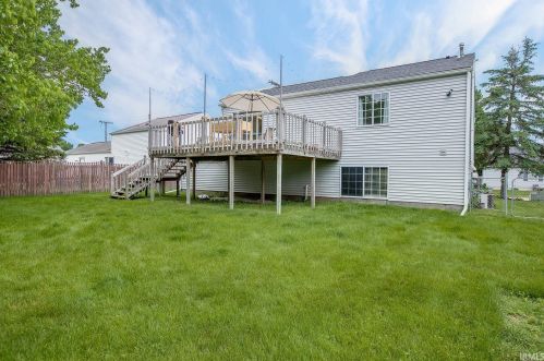 607 17 St, Mishawaka IN 46544-5644 exterior