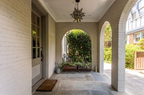 652 Cumberland Cir, Atlanta GA 30306-3203 exterior