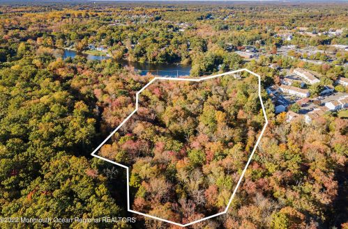 847 Bennetts Mills Rd, Jackson Twp NJ  08527-2754 exterior