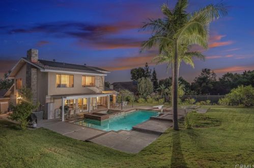 1657 Mountain View Pl, Fullerton, CA 92831-1225