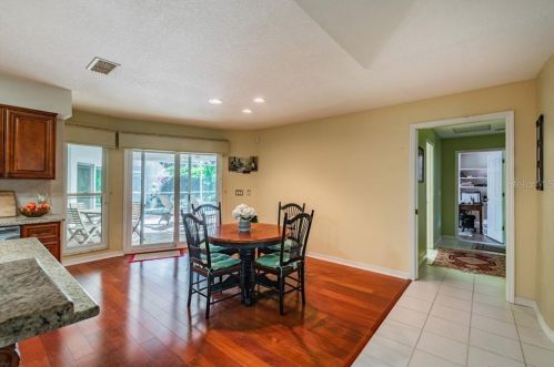 11506 Louvre Pl, Tampa FL 33617-2447 exterior