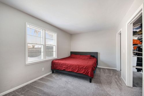 2016 Marcoux Ave, Meskegon MI  49442-2522 exterior