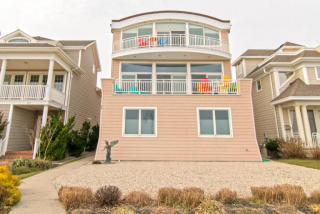 303 Ocean Ave, Belmar NJ  07719-2032 exterior