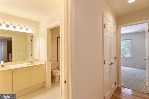 15302 Sweetridge Rd, Silver Spring MD 20905-3804 exterior