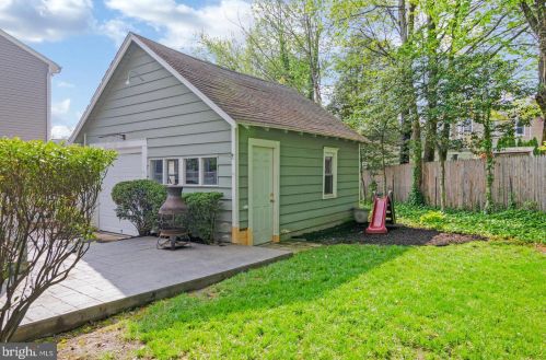 215 Marne Ave, Tavistock NJ 08033-1444 exterior