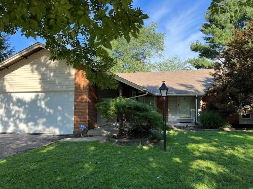 2041 Nettlewood Ct, Hazelwood MO 63043-2141 exterior