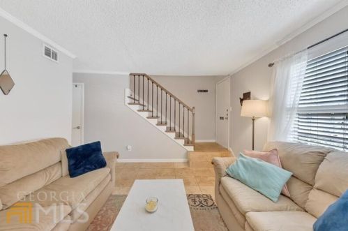 161 Lablanc Way, Atlanta GA  30327-1082 exterior