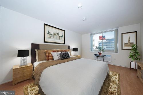 1919 Chestnut St, Philadelphia PA  19103-3401 exterior