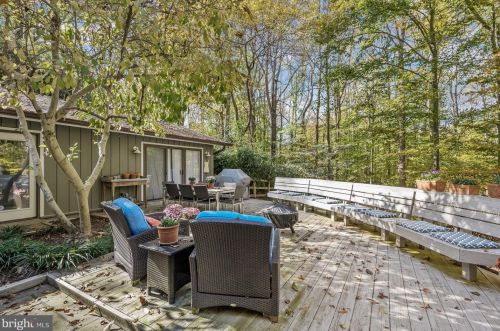 10113 Bevern Ln, Rockville MD 20854-2130 exterior