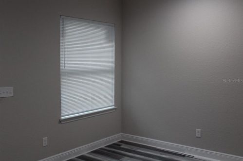 8106 Alaska St, Tampa, FL 33604-3244