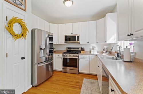 15 Linda Ln, Chester PA 19014-1870 exterior