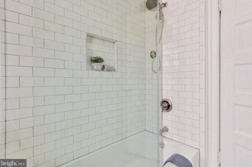 3232 Warder St, Washington DC 20010-2523 exterior