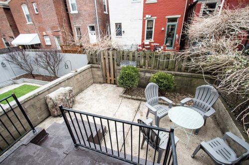 183 Home St, Pittsburgh PA  15201-2933 exterior