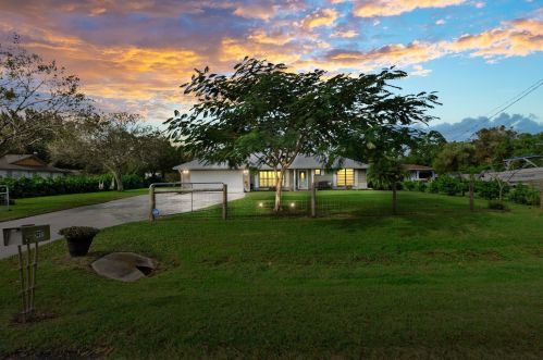 5417 Palmetto Dr, Fort Pierce FL  34982-7481 exterior