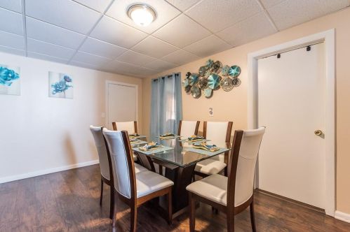 1266 Plainfield St, Providence RI 02909-4630 exterior