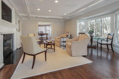 37 Dudley Rd, Wilton CT 06897-3508 exterior