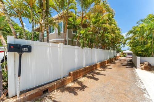 745 18 Ave, Honolulu HI 96816-4112 exterior