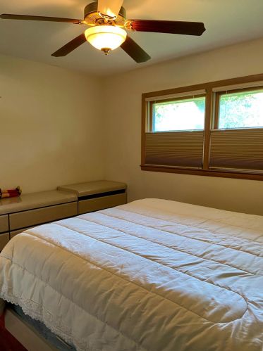 2569 Root Riv Pkwy, Milwaukee WI 53227-1849 exterior