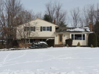 247 Rolling Knolls Way, Bridgewater, NJ 08807-1914