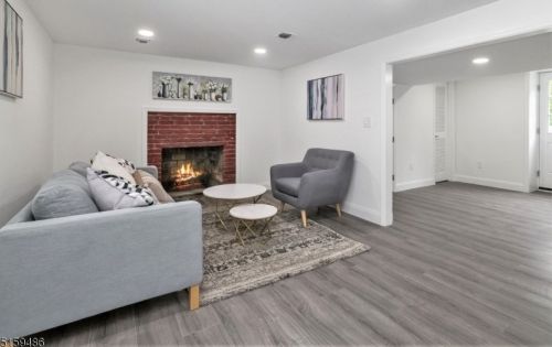 2688 Plainfield Ave, Scotch Plains NJ 07076-2058 exterior