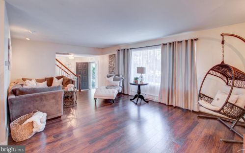 200 Applegate Dr, Trenton NJ 08690-1303 exterior