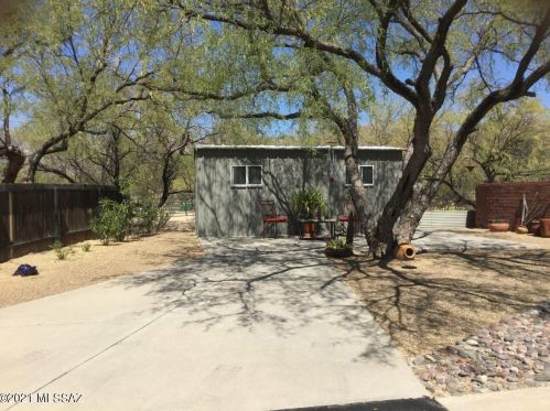 9625 Prospect Ln, Tucson, AZ 85749-9426