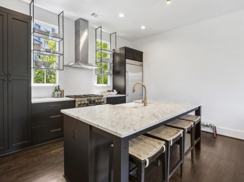 564 Bismark Rd, Atlanta GA 30324-4101 exterior