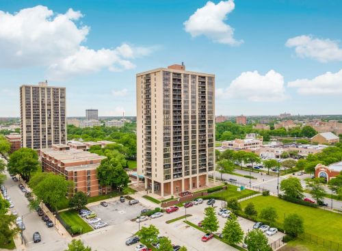 2901 Michigan Ave, Chicago IL  60616-5217 exterior