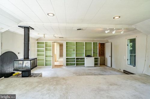 1279 Hanover St, Pottstown PA 19465-7633 exterior