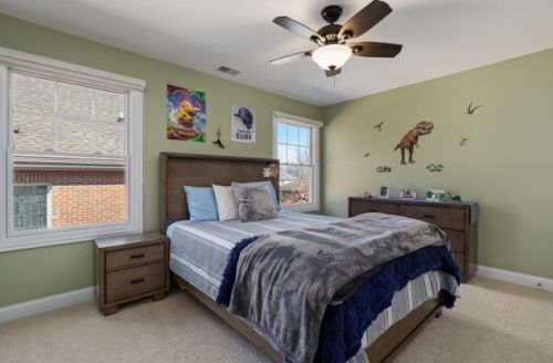 828 Colfax Ave, Elmhurst IL 60126-4535 exterior