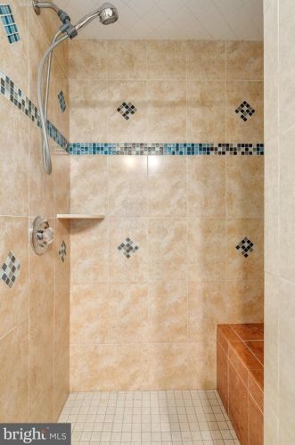 4216 Landgreen St, Rockville MD 20853-2731 exterior